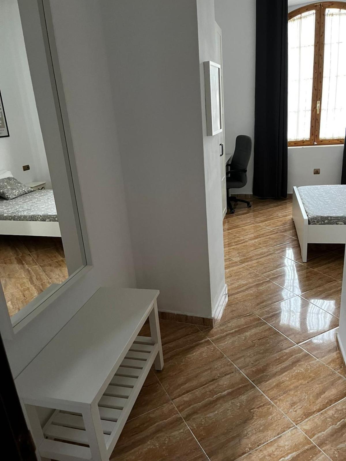 Gran Casa Cerca De La Playa Con 3 En Pedregalejo Сasa de vacaciones Málaga